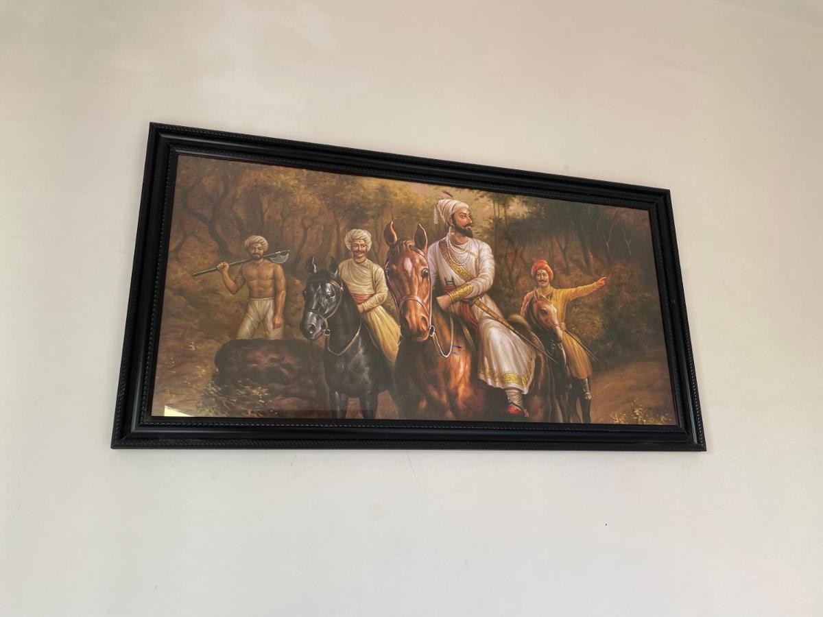 Shree Sadguru Krupa Yatri Niwas Villa Kolhapur Eksteriør bilde