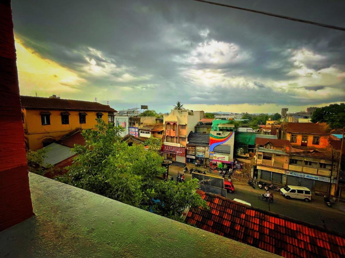 Shree Sadguru Krupa Yatri Niwas Villa Kolhapur Eksteriør bilde